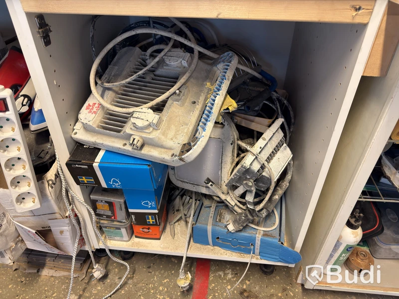 Building materials & machinery. Large lot