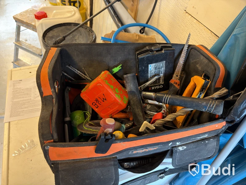 Building materials & machinery. Large lot