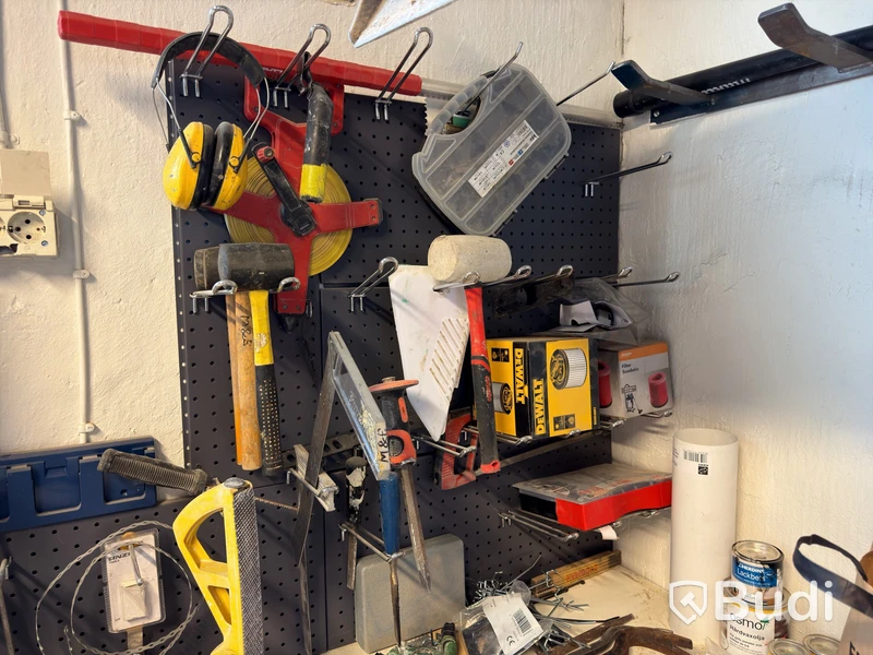 Building materials & machinery. Large lot