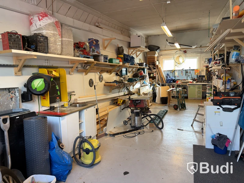 Building materials & machinery. Large lot