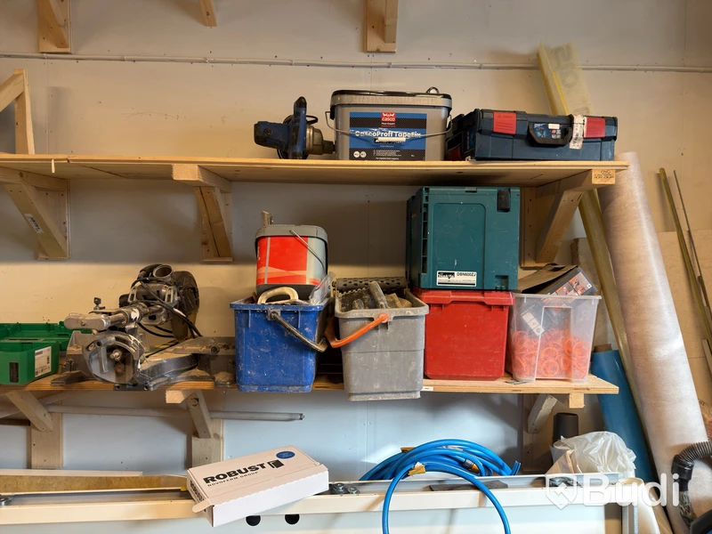 Building materials & machinery. Large lot