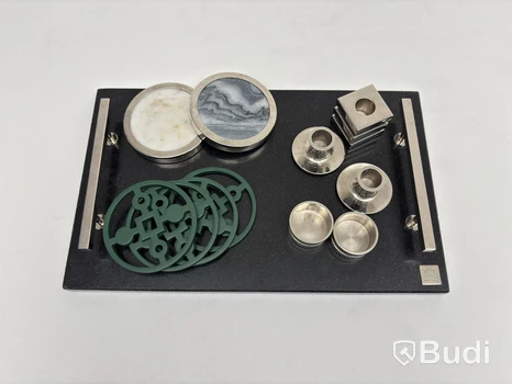 Marmorbricka med diverse inredning, Hilke Collection