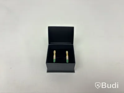 Set med halsband, armband och örhängen, Hilke Collection