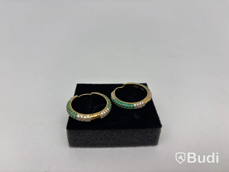 Set med halsband, armband och örhängen, Hilke Collection