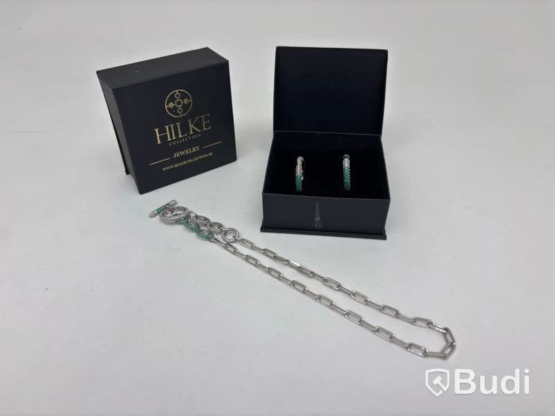 Halsband och örhänge, Hilke Collection