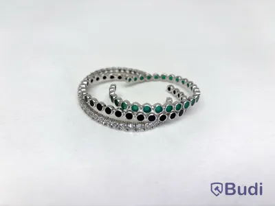 Parti med armband, Hilke Collection