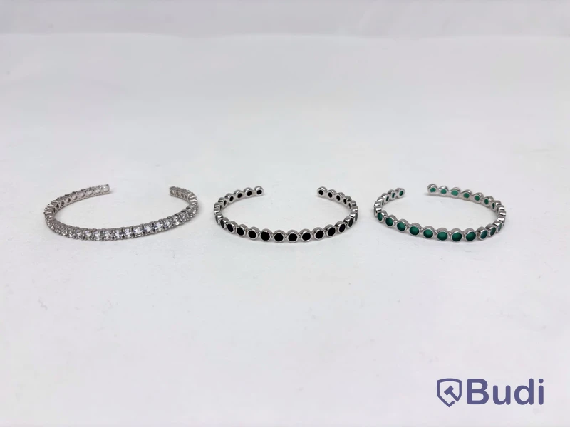 Parti med armband, Hilke Collection