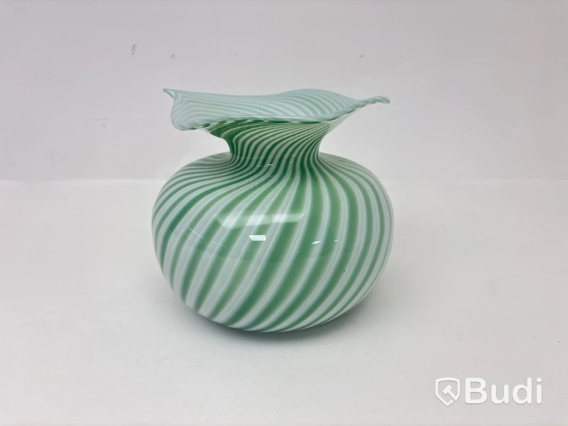 Hilke Collection x Skruf vase, green/white, glass