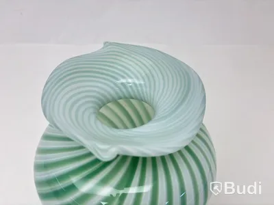 Hilke Collection x Skruf vase, green/white, glass