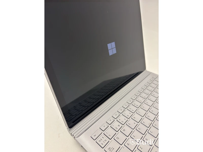 Bärbar dator/2in1 Microsoft Surface Book 2