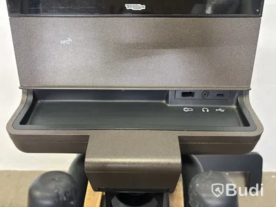 Technogym Vario cross trainer, touchscreen