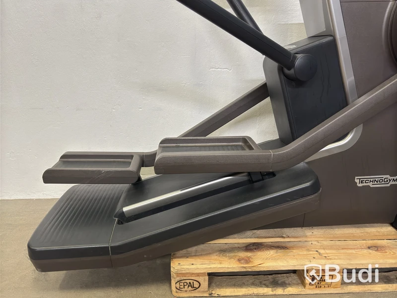 Technogym Vario cross trainer, touchscreen