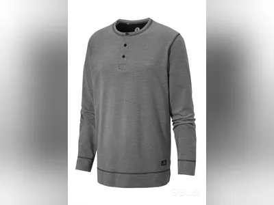 45 st. Långärmad t-shirt, Björnkläder, Henley Shirt, stl. M