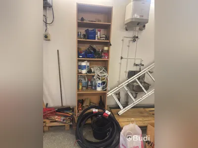 Workshop items, mixed lot of tools, consumables and bicycle accessories,