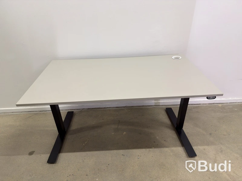 Height-adjustable desk incl. Lanab Group OLS 780 Eco office chair