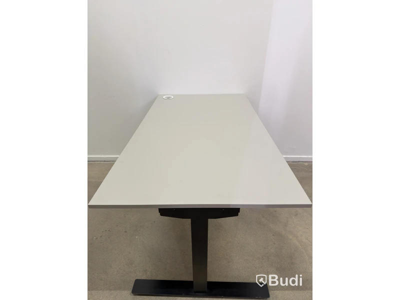 Height-adjustable desk incl. Lanab Group OLS 780 Eco office chair