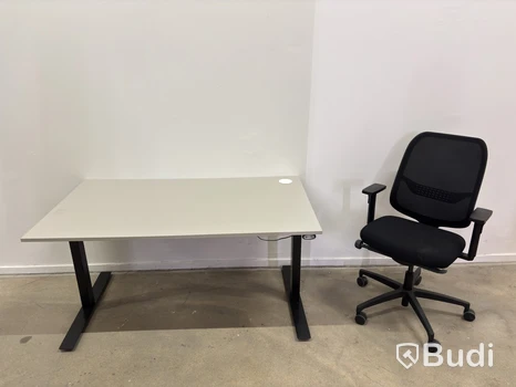 Height-adjustable desk incl. Lanab Group OLS 780 Eco office chair