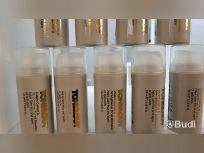 Lot of Toni & Guy hair products, 146 cartons