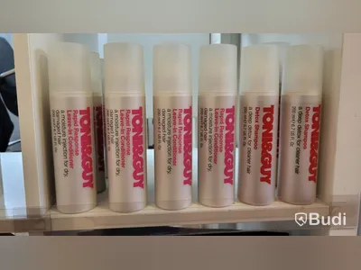Lot of Toni & Guy hair products, 146 cartons