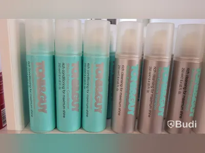 Lot of Toni & Guy hair products, 146 cartons