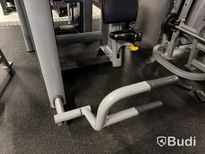 Bröstpress Technogym, viktmagasin 100 kg