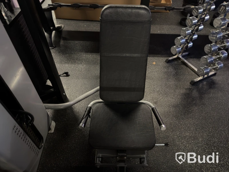 Sittande benpress Precor, viktmagasin 150 kg