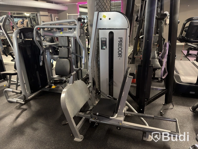 Sittande benpress Precor, viktmagasin 150 kg