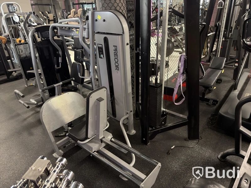 Sittande benpress Precor, viktmagasin 150 kg