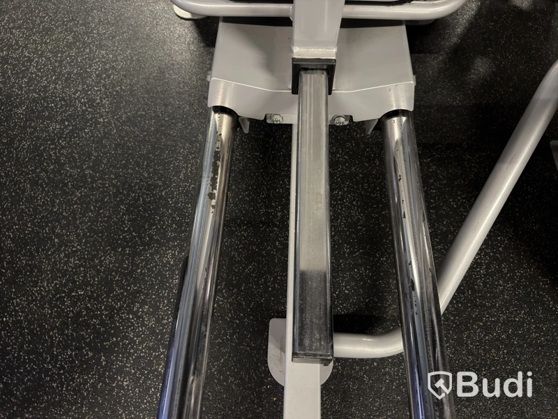 Sittande benpress Precor, viktmagasin 150 kg