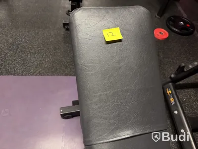 Träningsbänk Technogym, justerbar