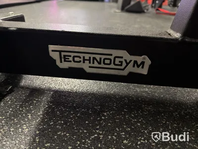 Träningsbänk Technogym, justerbar