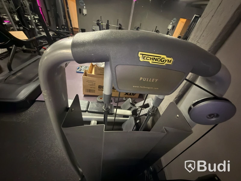 Sittande roddmaskin Technogym Pulley