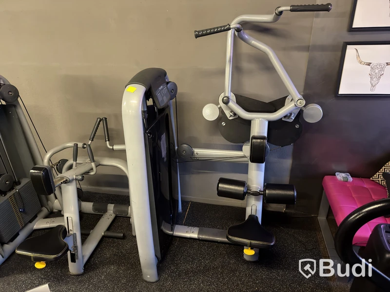 Latsdragsmaskin Technogym Pulldown