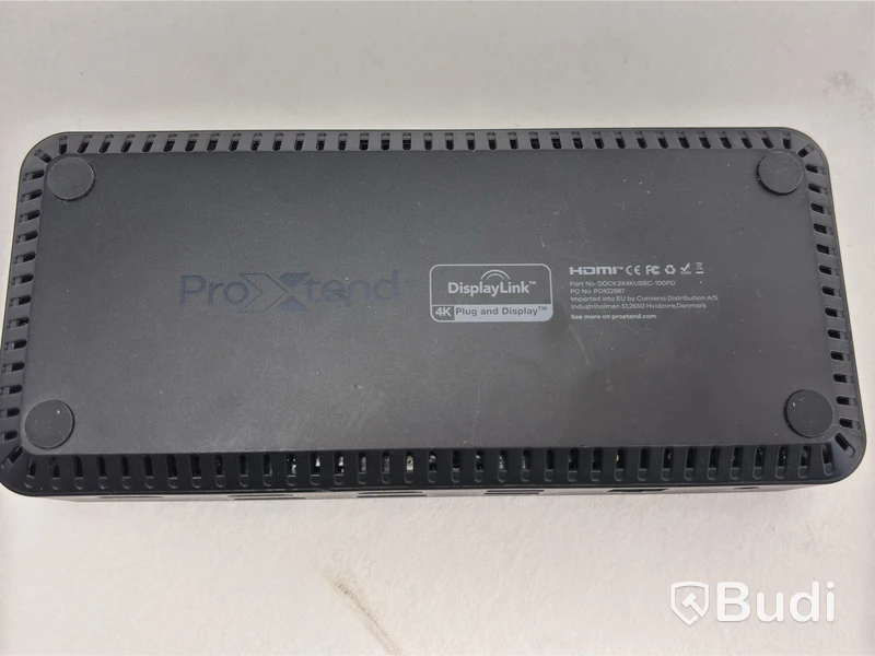 3 ProXtend docking stations with HDMI and DisplayPort