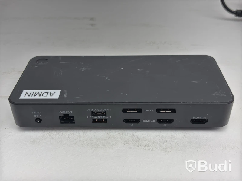 3 ProXtend docking stations with HDMI and DisplayPort