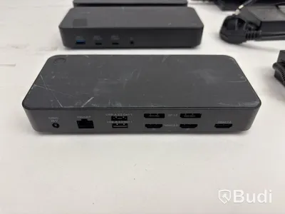 3 ProXtend docking stations with HDMI and DisplayPort