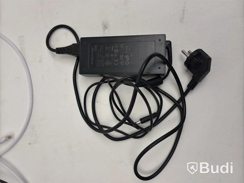Docking station, HDMI, DisplayPort and Ethernet