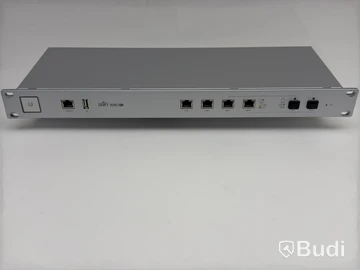 Gateway Ubiquiti USG-PRO-4