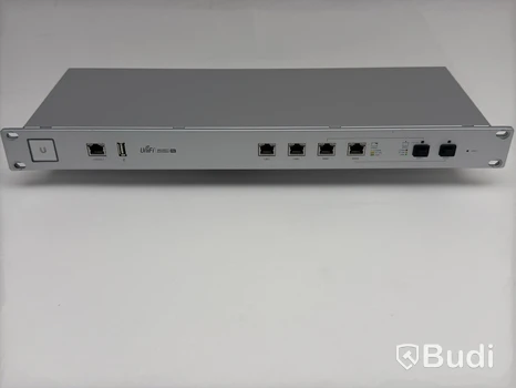 Gateway Ubiquiti USG-PRO-4