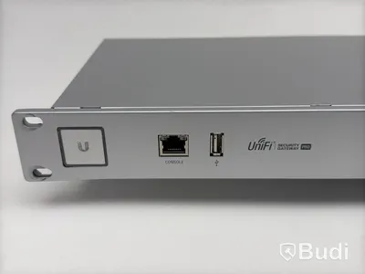 Gateway Ubiquiti USG-PRO-4