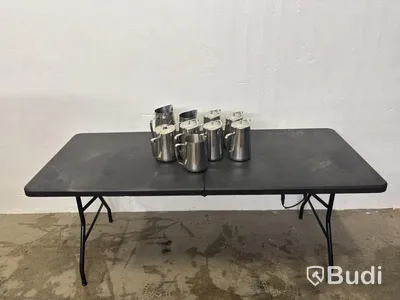 Drop-leaf table incl. 9 jugs