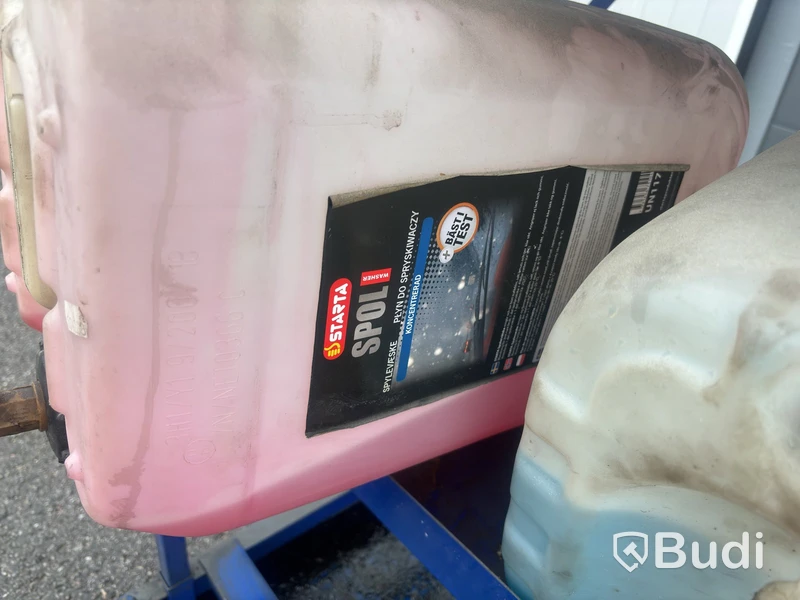Dunkställ Valvoline, två dunkar med tappkranar