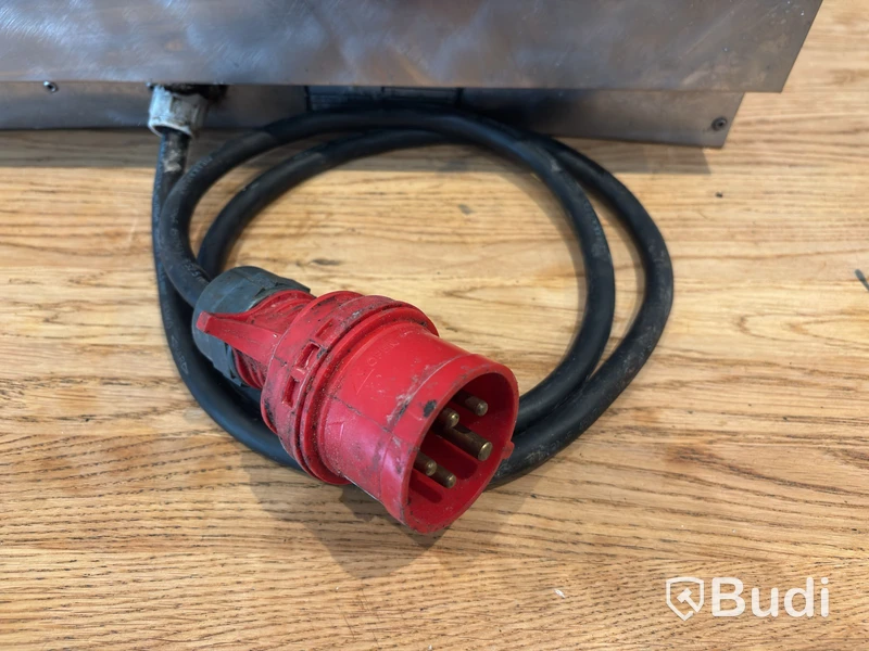 Stekbord Electrolux, slät och räfflad stekyta, 6 kW