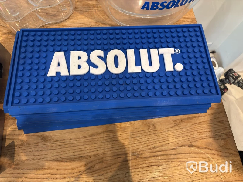 Parti med Diverse produkter från Absolut.