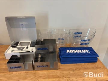 Parti med Diverse produkter från Absolut.