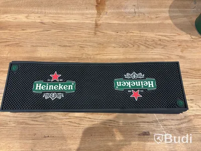 Parti med diverse Heineken.