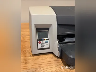 Large-format printer HP DesignJet 111, with roll feed
