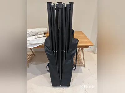 Party tent