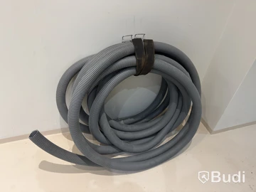 Korrugerad flexslang, grå, cirka 50 mm diameter