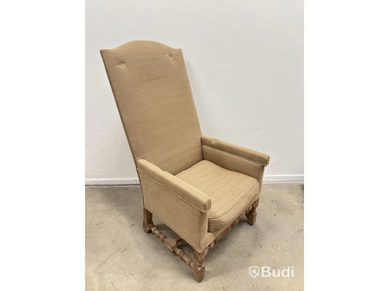 2 Chairs